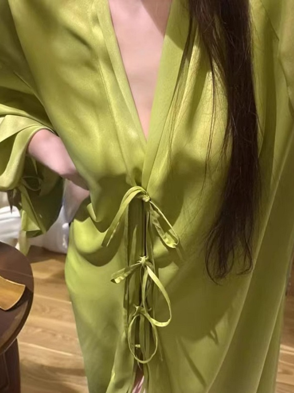 Leichte, langärmlige, offene S – Robe Silk Women Bewertung und Preis